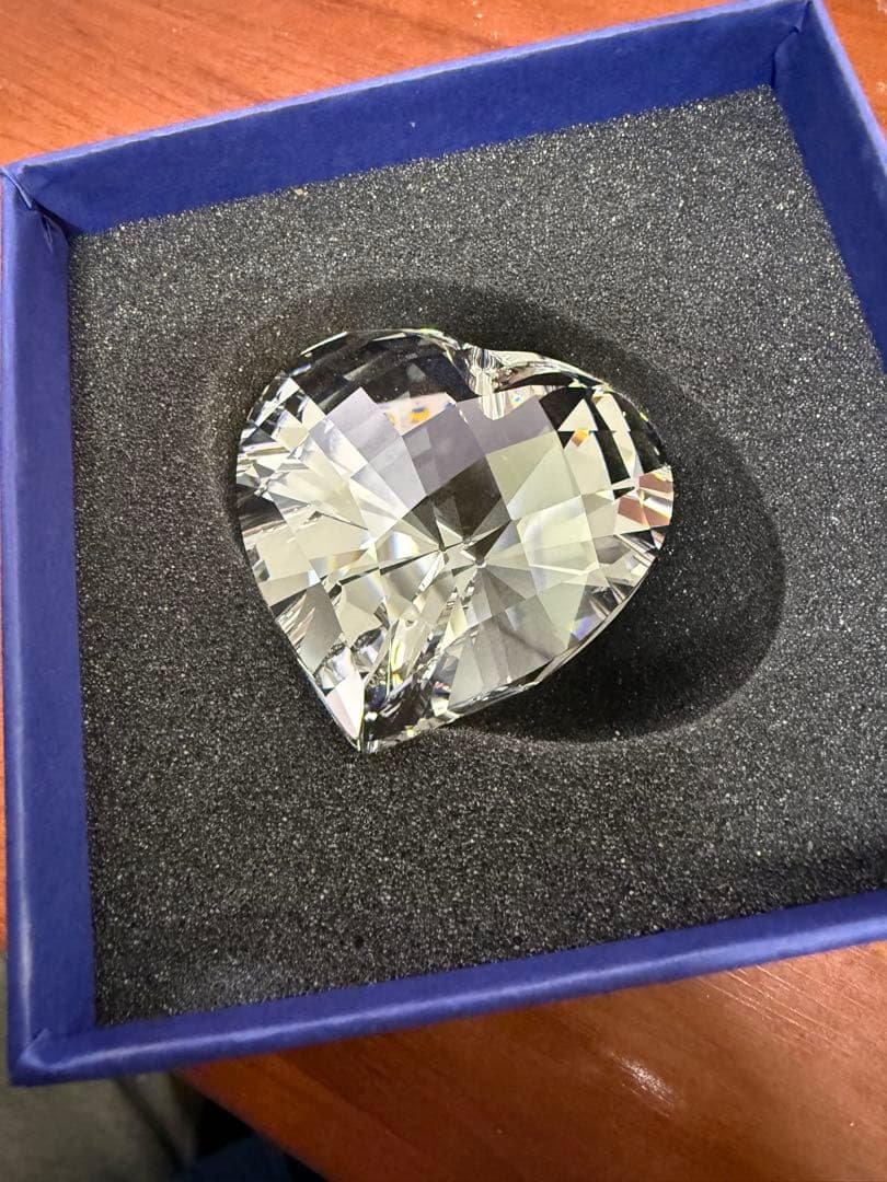 【極美品】SWAROVSKI ハートクリスタル 置物 正規品 ギフト向け SWAROVSKI（スワロフスキー） クリスタルフィギュア ハート ONLY FOR